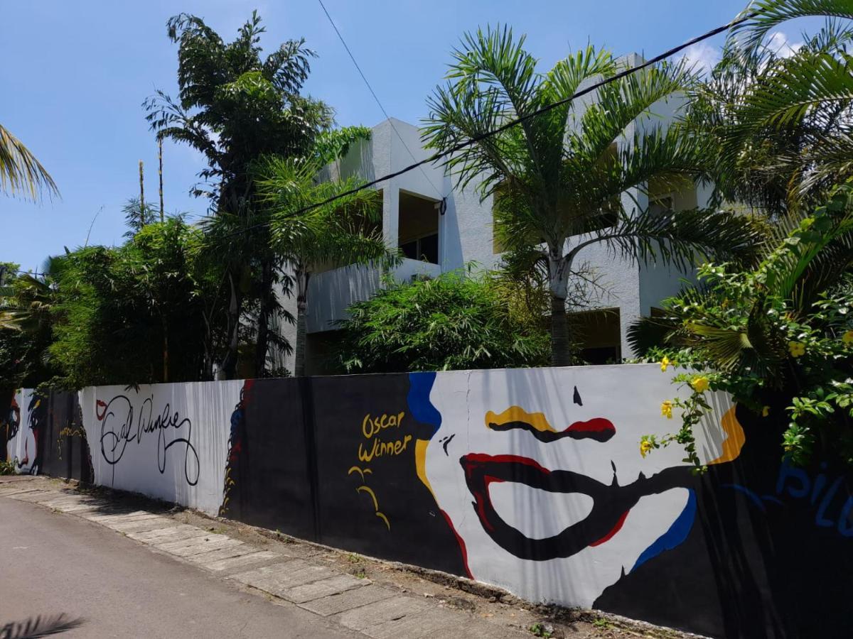 Beautique Studio 49 Coteau Raffin Exterior foto